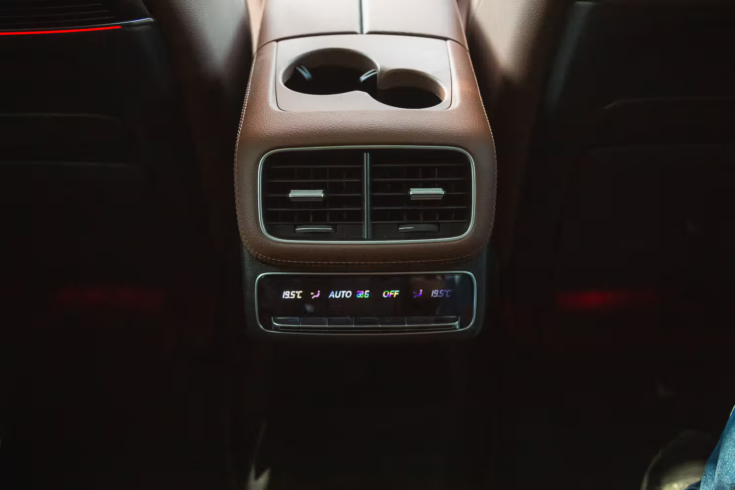 Mercedes-Benz-GLS-0 (1)
